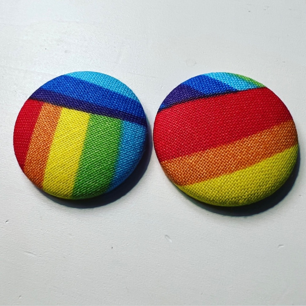 🌈Handmade Rainbow Button Earrings🌈